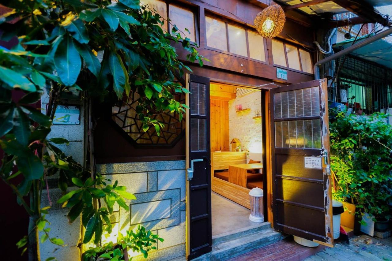 捉鳳凰 台南百年老宅包棟導覽民宿系列catchphoenix Centennial Guesthouse Екстериор снимка